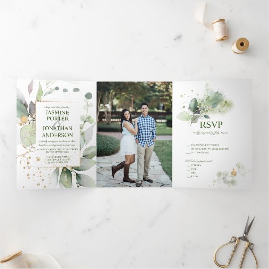 Rustic Botanicals Greenery & Gold Photo Wedding Drieluik Uitnodiging (Binnen)