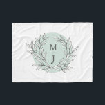 Rustic Bough Wreath Monogrammed Blanket Fleece Deken<br><div class="desc">Een ,  met de hand getekende lijsten je monogram op deze aanpasbare vlootsdeken. U plukt de achtergrondkleur voor een douane kijkt.</div>
