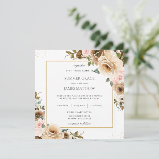 Rustic Brown Cream Blush Floral Greenery Invitatio Kaart (Staand voorkant)