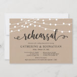 Rustic Brown Kraft, Wedding Rehearsal and Dinner I Kaart<br><div class="desc">Moderne Rustic,  Wedding Rehearsal Dinner Invitation card. Een huwelijksrepetitie met de toekomstige Bride en de toekomstige Groom,  voor hun grote dag? Nodig de gasten uit met deze Wedding Rehearsal Dinner Invitation Card. Voeg uw repetitieve diner details toe in het overeenkomende lettertype/lettertype.
Zwart thema,  Bruine Kraft-kaart#TeeshaDerrick</div>