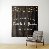 Rustic Brown Whimsical Wood String Lights Wedding Wandkleed (In situ)