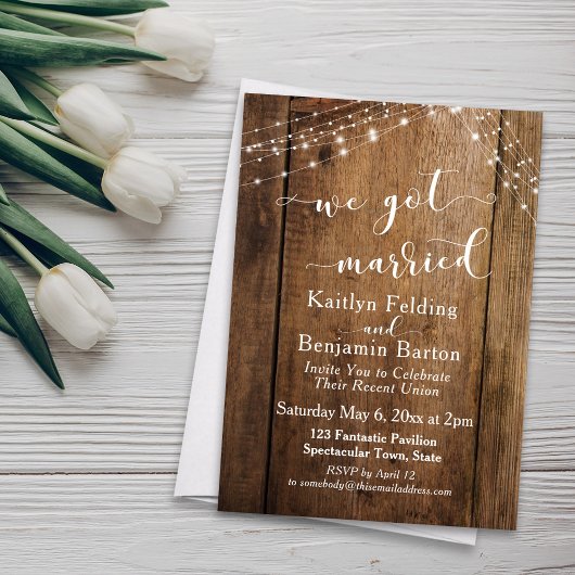Rustic Brown Wood & Lights We Got Married Event Kaart