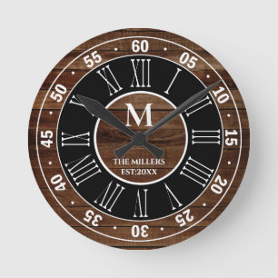Rustic Brown Wood Pallet Roman Numeral Monogram Ronde Klok
