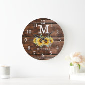 Rustic Brown Wood Sunflower Familienaam Monogram Grote Klok (Huis)