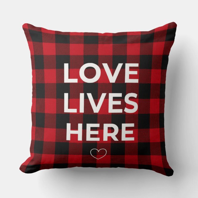 Rustic Buffalo Plaid Sierkussen - Liefde leeft haa (Voorkant)