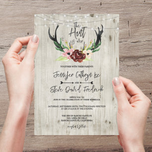 Rustic Burgundy Floral Antler Hunt is over het huw Kaart