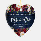 Rustic Burgundy Floral eerste kerstblauw Keramisch Ornament (Rechts)