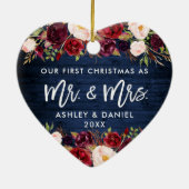 Rustic Burgundy Floral eerste kerstblauw Keramisch Ornament (Achterkant)