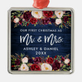 Rustic Burgundy Floral eerste kerstblauw Metalen Ornament (Voorkant)