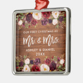 Rustic Burgundy Floral Eerste Kersthuwelijk Metalen Ornament (Links)