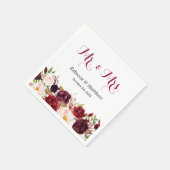 Rustic Burgundy Red Floral Mr. en Mrs Wedding Servet (Hoek)