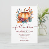 Rustic Burgundy Verliefd op Herfst Pompoen Bruilof Kaart (Staand voorkant)