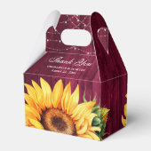 Rustic Burgundy Wood Sunflower Monogram Bedankdoosjes (Achterkant)