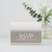 Rustic Burlap & Elegant Lace Wedding RSVP Uitnodiging Briefkaart (Staand voorkant)