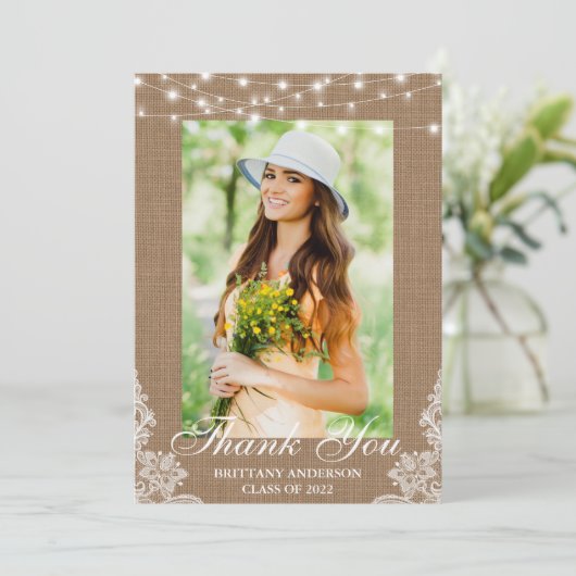 Rustic Burlap Lace String Lights Afstuderen Bedankkaart (Staand voorkant)