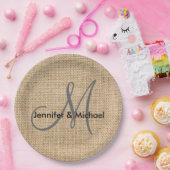 Rustic Burlap Monogram Wedding Bride Groom Names Papieren Bordje (Feest)