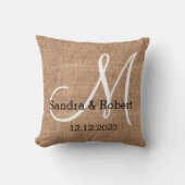 Rustic Burlap Monogram Wedding Keepslag Kussen (Voorkant)