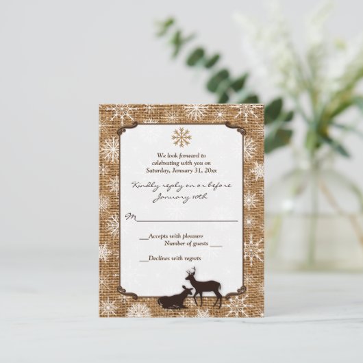 Rustic Burlap, Snowflakes en Deer Wedding RSVP Kaart (Staand voorkant)