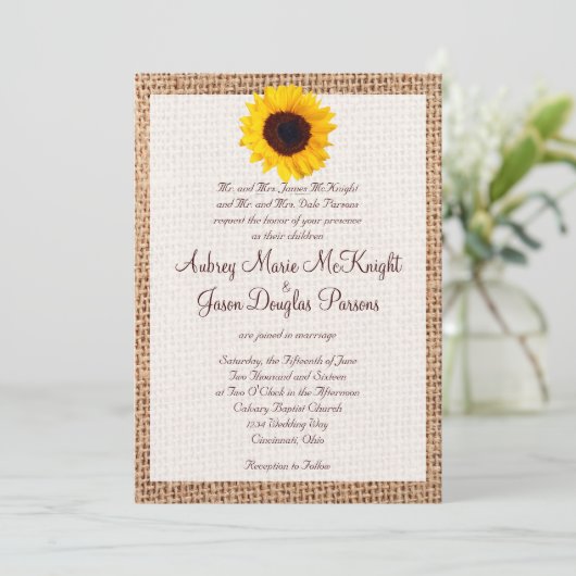Rustic Burlap Sunflower Wedding Invitting Kaart (Staand voorkant)