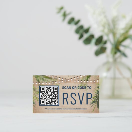 Rustic Burlap Tropical Palm QR Code RSVP Weddensch Informatiekaartje (Staand voorkant)