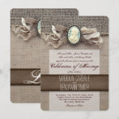 Rustic  Cameo Brooch Burlap Wedding Invites Kaart (Voorkant / Achterkant)