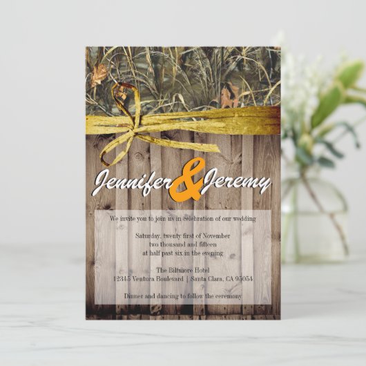 Rustic Camo en Twine Wedding Invitation Kaart (Staand voorkant)