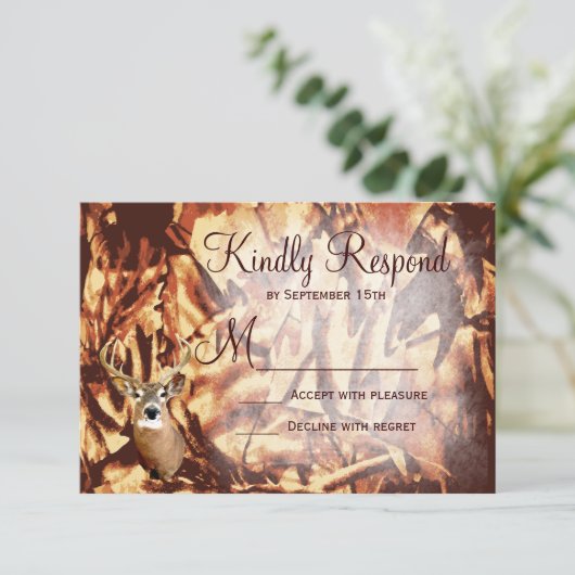 Rustic Camo Hunting Deer Antlers Weddenschap RSVP Kaartje (Staand voorkant)