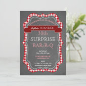 Rustic Chalk Gingham Surprise Birthday BBQ Invite Kaart (Staand voorkant)