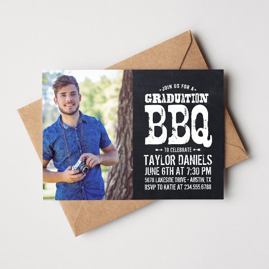 Rustic Chalkboard Afstuderen Foto BBQ Uitnodiging