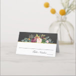 Rustic Chalkboard en Floral Wedding Plaatskaartje<br><div class="desc">Deze rustige kalkplankkaart is speciaal ontworpen voor herfst- en winterbruiloften en heeft een bouquet bloemen van waterverf in de Bourgogne, roze, en oranje met het coördineren van groen. Alle tekst die op deze plaatskaart wordt getoond kan worden uitgegeven zoals u wenst. U kunt om het even welke lijnen van tekst...</div>