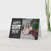 Rustic Chalkboard Typografie Happy Nieuwjaarsfoto Feestdagen Kaart (Voorkant)