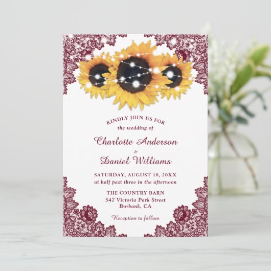 Rustic Chic Burgundy Lace Sunflower Wedding Kaart (Staand voorkant)
