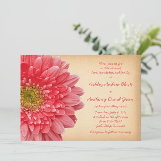 Rustic Coral Gerbera Daisy Wedding Invitation Kaart (Staand voorkant)