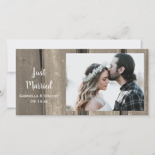 Rustic Country Barn Wood Weddenschap net getrouwd Aankondiging (Voorkant)