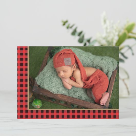 Rustic Country Red Check Adventure Begins Baby Aankondiging (Staand voorkant)
