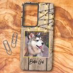 Rustic Custom Square Photo Alaskan Malamute Puppy Samsung Galaxy Hoesje<br><div class="desc">Dit ontwerp bevat een schattige close-upfoto van een Alaskan Malamute puppy als placeholder. U kunt het verlaten of het vierkante afbeelding met uw favoriete huisdier of mensenfoto vervangen. Vul het tekstgebied met een naam, initialen in, verwijder de tekst of geef uit gebruikend het ontwerphulpmiddel om een doopvontstijl, grootte, en kleur...</div>