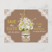 Rustic Daisies en Lace redden de datum Aankondigingskaart (Voorkant)