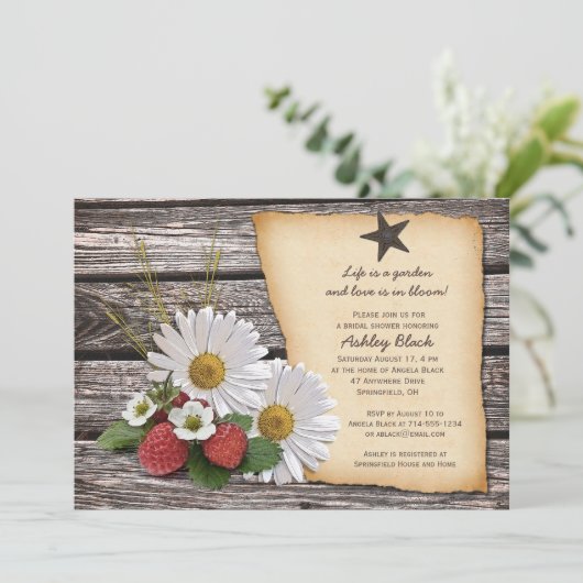 Rustic Daisy Strawberry Bridal Shower Kaart (Staand voorkant)