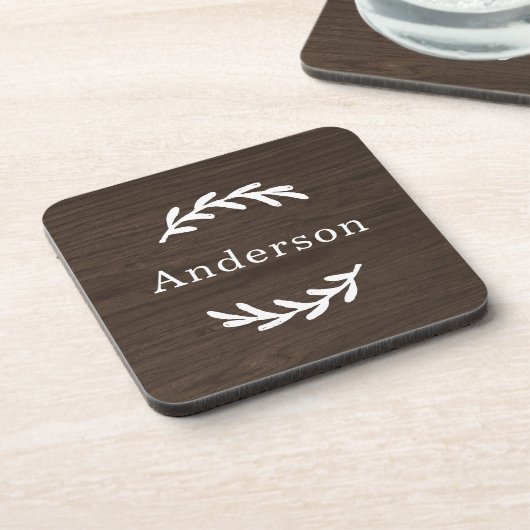 Rustic Dark Brown Wood Laurel Achternaam Monogram Bier Onderzetter (Linkerzijde)