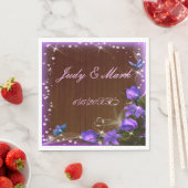 Rustic Dark Wood Paarse Floral Butterfly Wedding Servet (Insitu)