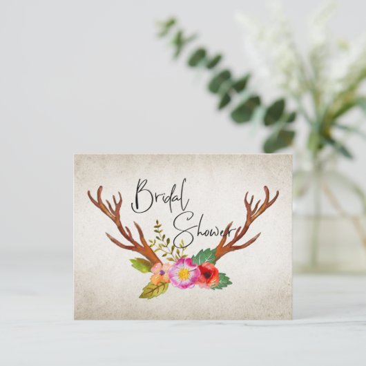 Rustic Deer Antlers Floral Vrijgezellenfeest Uitnodiging Briefkaart (Staand voorkant)