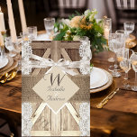 Rustic door bruiloft beige lace Wood Burlap Kaart<br><div class="desc">Rustic Wedding,  Rustic Wooden Barn-deur,  Beige White lace Wood en burlap hessian,  Country Marriage,  Hessian. Met schrijven op hout. Uitnodiging voor een hessian bruiloft.</div>