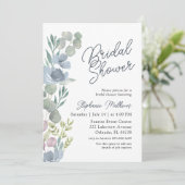 Rustic Dusty Blue Floral Bridal Shower Invitation Kaart (Staand voorkant)