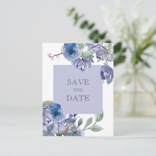 Rustic Dusty Blue Floral Wedding Aankondigingskaart (Staand voorkant)