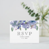 Rustic Dusty Blue Floral Wedding Uitnodiging Briefkaart (Staand voorkant)