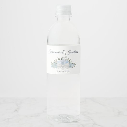 Rustic Dusty Blue Rozen & Blossom Wedding Waterfles Etiket (Voorkant)