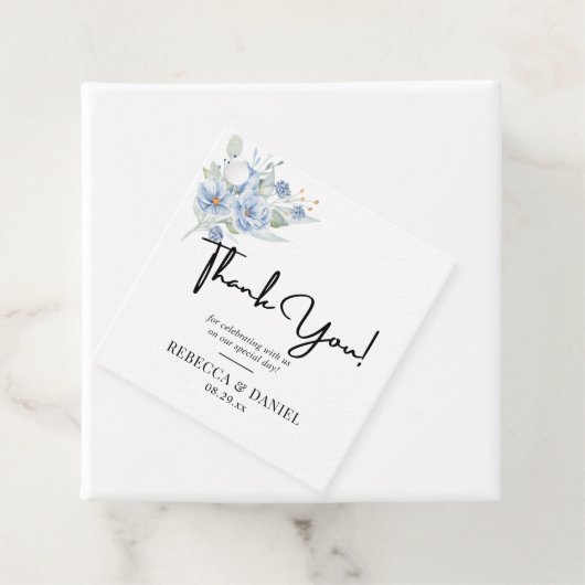 rustic dusty blue watercolor flowers & leaves bedankjes labels (In situ)