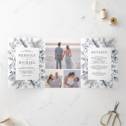 Rustic Dusty Blue Waterverf Leaves Winter Wedding Drieluik Uitnodiging (Binnen)