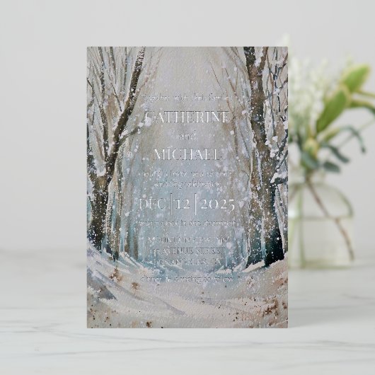 Rustic Dusty Blue Winter Forest Waterverf Wedding Folie Uitnodiging (Staand Voorkant)