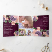 Rustic Dusty Peach Paars Floral Plum Wedding Drieluik Uitnodiging (Binnen)